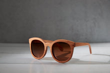 Load image into Gallery viewer, Victoria · Springbud