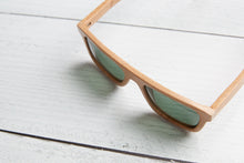 Load image into Gallery viewer, Diana · Bamboo · Flat Bridge