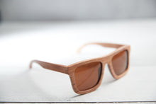 Load image into Gallery viewer, Diana · Springbud