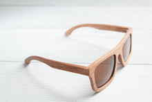 Load image into Gallery viewer, Diana · Springbud