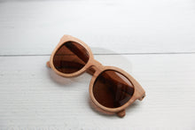 Load image into Gallery viewer, Triton · Springbud