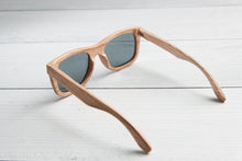 Load image into Gallery viewer, Rhea · Red Jujube