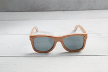 Load image into Gallery viewer, Rhea · Red Jujube