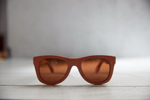 Load image into Gallery viewer, Eurus · Springbud