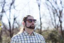 Load image into Gallery viewer, Wooden Sunglasses, engraved sunglasses, bewell sunglasses