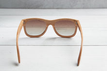 Load image into Gallery viewer, Rhea · Acacia