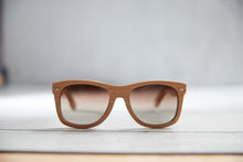 Load image into Gallery viewer, Rhea · Acacia