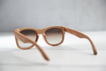 Load image into Gallery viewer, Rhea · Acacia