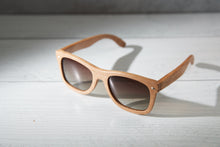 Load image into Gallery viewer, Rhea · Acacia