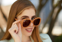 Load image into Gallery viewer, wooden sunglasses, polarized sunglasses, engraved sunglasses, bewell sunglasses