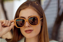 Load image into Gallery viewer, Selene · Spring Bud