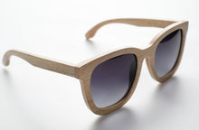 Load image into Gallery viewer, Wooden sunglasses, polarized sunglasses, engraved sunglasses, bewell sunglasses
