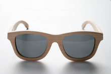 Load image into Gallery viewer, wooden sunglasses, polarized sunglasses, engraved sunglasses, bewell sunglasses