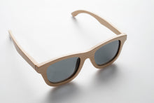 Load image into Gallery viewer, wooden sunglasses, polarized sunglasses, engraved sunglasses, bewell sunglasses