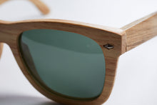 Load image into Gallery viewer, Rhea · Giant Chinquapin