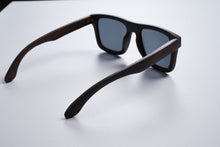 Load image into Gallery viewer, Bewell wooden sunglasses, polarized sunglasses, engraved sunglasses, wood sunglasses
