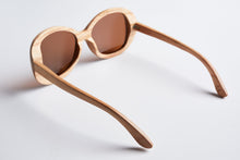 Load image into Gallery viewer, wooden sunglasses, polarized sunglasses, engraved sunglasses, bewell sunglasses