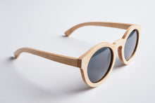 Load image into Gallery viewer, wood sunglasses, engraved sunglasses, bewell sunglasses