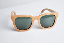 Load image into Gallery viewer, Bamboo sunglasses, wooden sunglasses, Bewell wood sunglasses