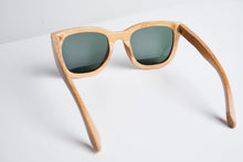 Load image into Gallery viewer, Bamboo sunglasses, wooden sunglasses, Bewell wood sunglasses