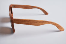 Load image into Gallery viewer, wooden sunglasses, polarized sunglasses, engraved sunglasses, bewell sunglasses