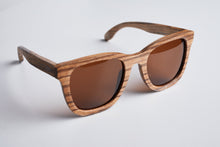 Load image into Gallery viewer, Bewell wooden sunglasses, polarized sunglasses, engraved sunglasses