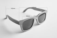 Load image into Gallery viewer, EOS · Giant Chinquapin