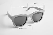 Load image into Gallery viewer, Hera · Camphor