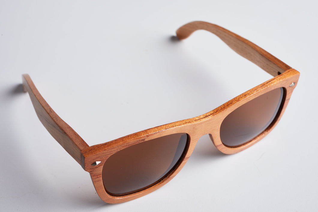Rhea · Chinese Mahogany